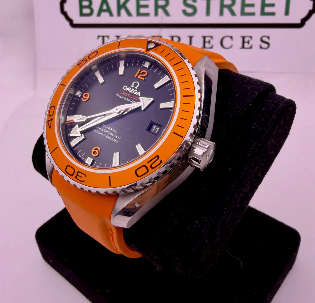 Case #514 — Omega Seamaster Planet Ocean on Orange Rubber Strap Ref. 232.32.46.21.01.001