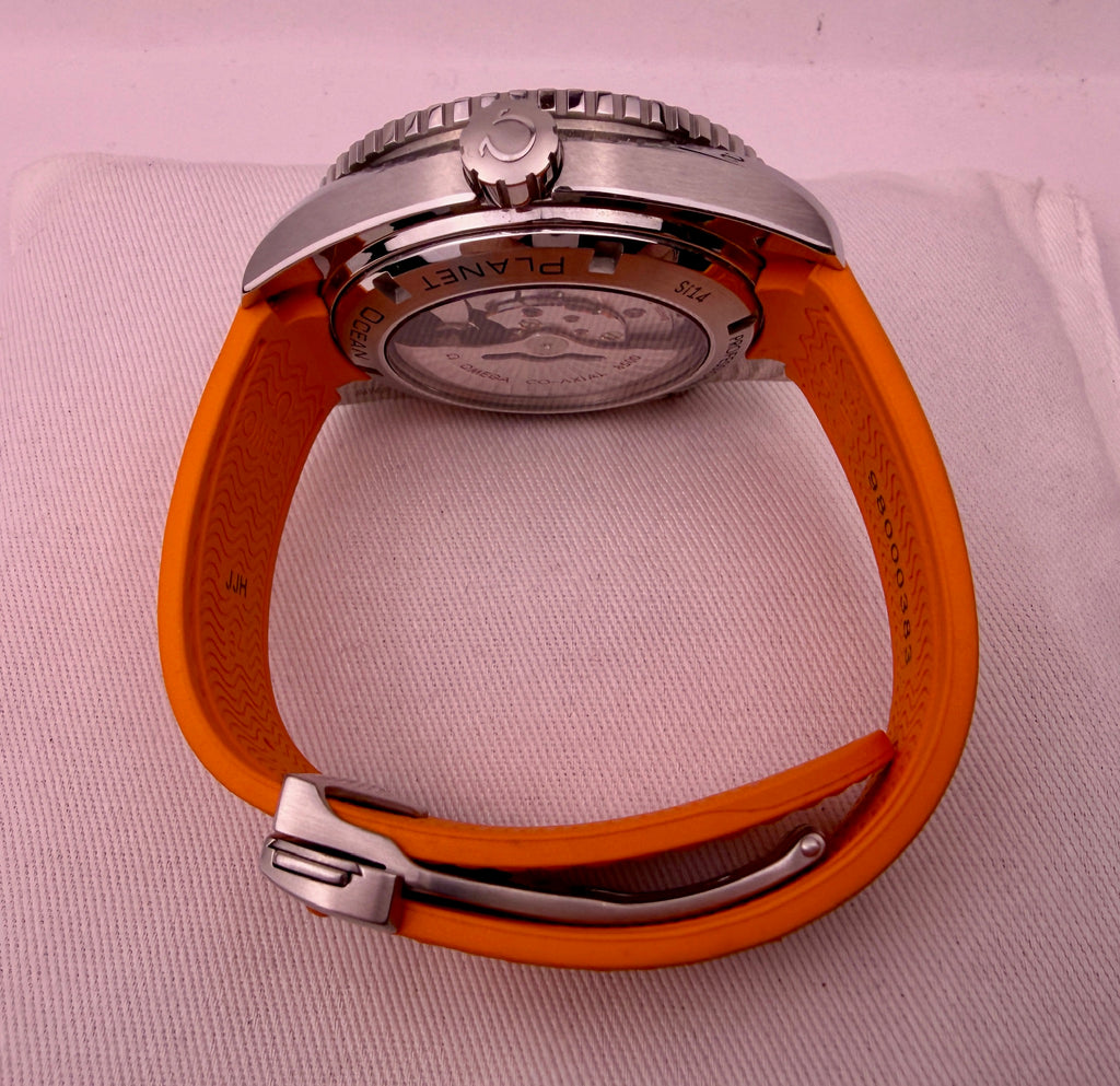 Case #514 — Omega Seamaster Planet Ocean on Orange Rubber Strap Ref. 232.32.46.21.01.001