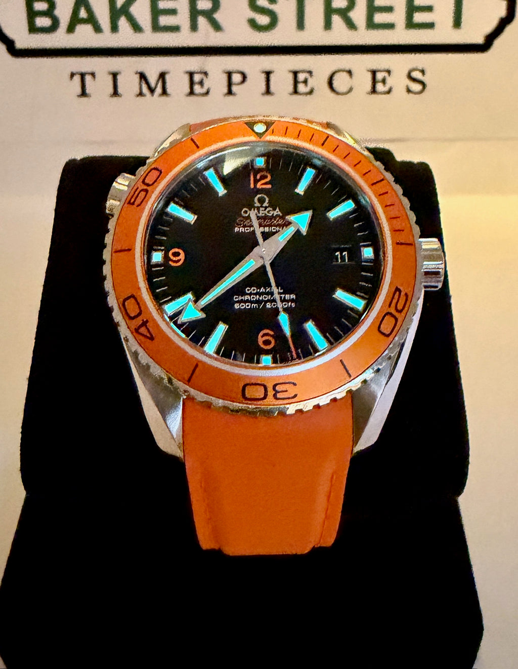 Case #514 — Omega Seamaster Planet Ocean on Orange Rubber Strap Ref. 232.32.46.21.01.001