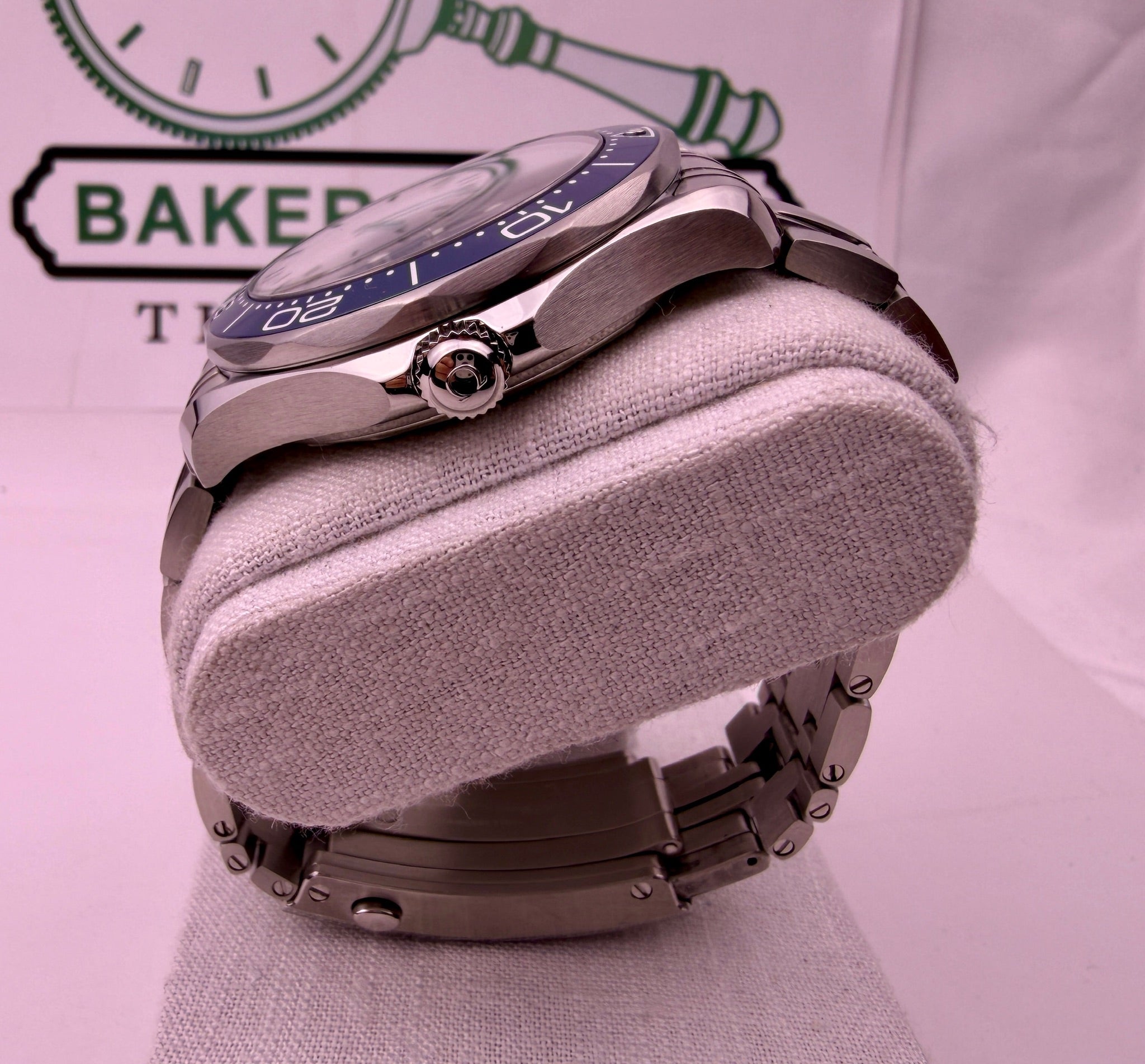 Case #517 — Omega Seamaster Professional Blue on Steel Ref. 210.30.42.20.03.001