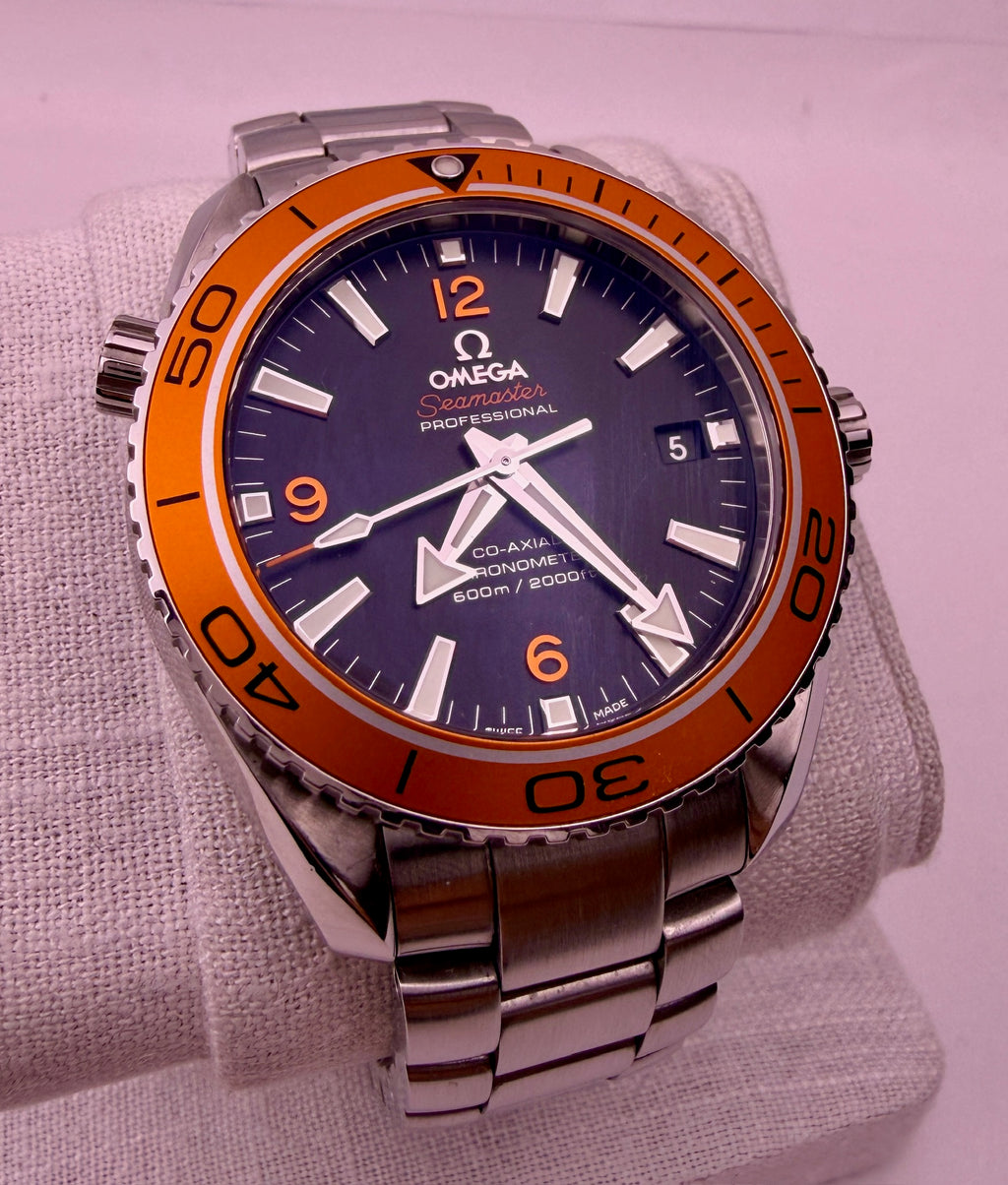 Case #521 — Omega Seamaster Planet Ocean Orange Ref. 232.30.42.21.01.002