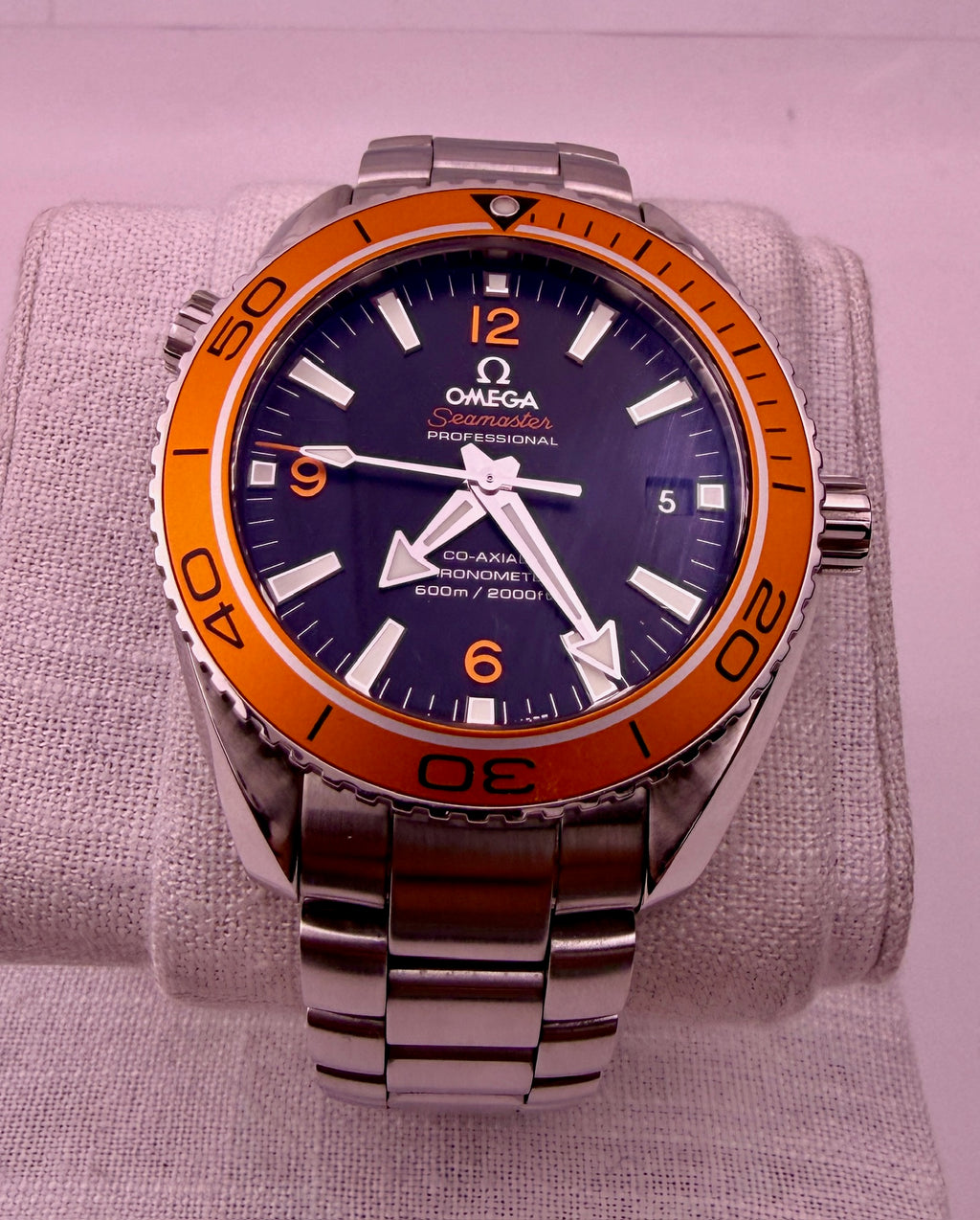 Case #521 — Omega Seamaster Planet Ocean Orange Ref. 232.30.42.21.01.002