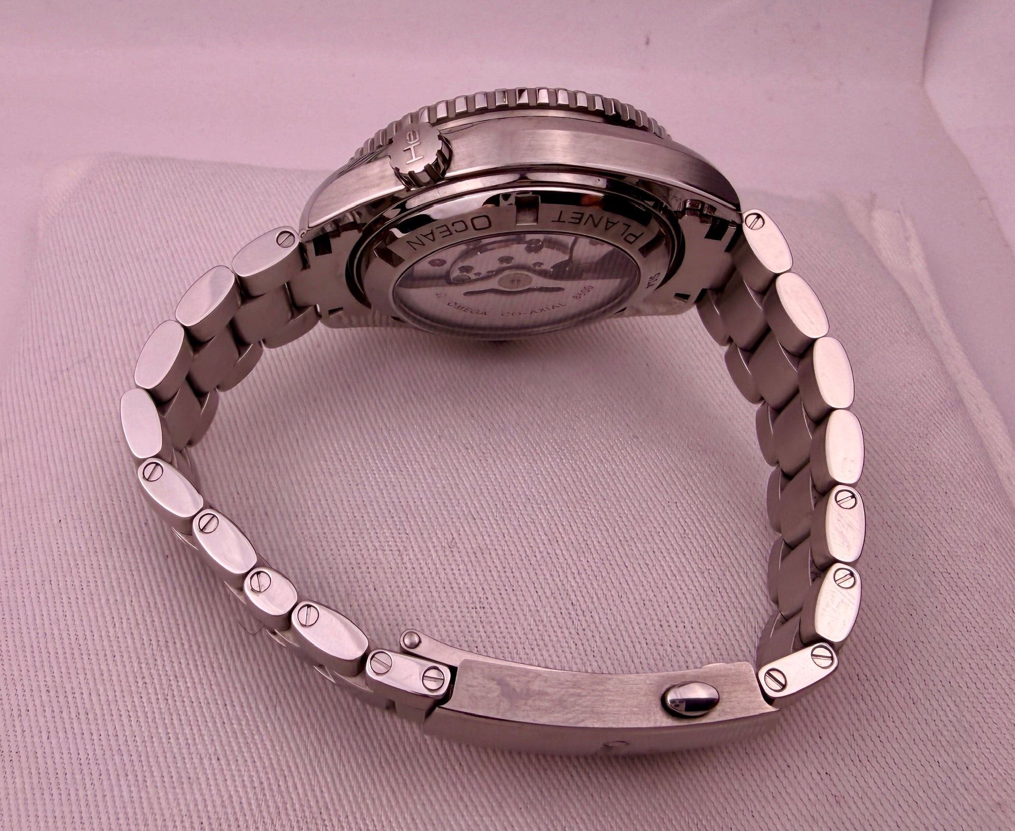 Case #521 — Omega Seamaster Planet Ocean Orange Ref. 232.30.42.21.01.002