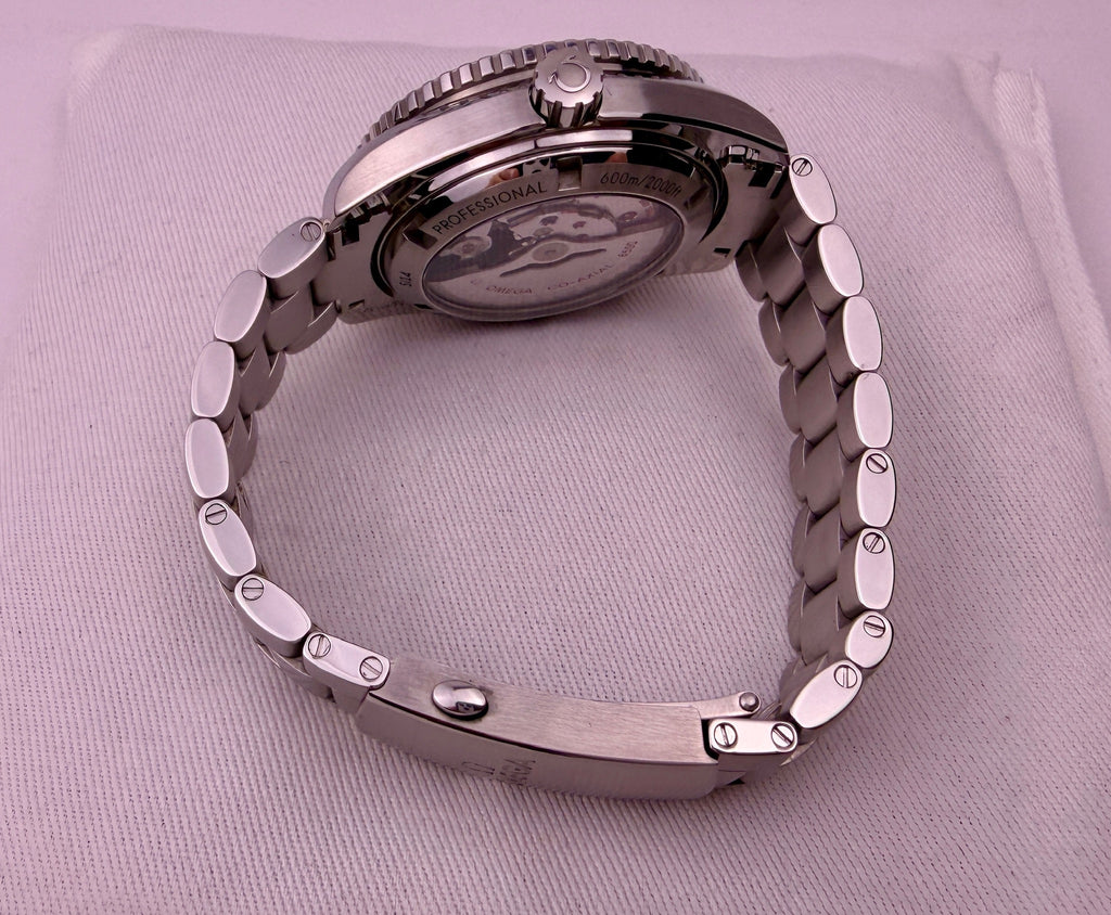 Case #521 — Omega Seamaster Planet Ocean Orange Ref. 232.30.42.21.01.002