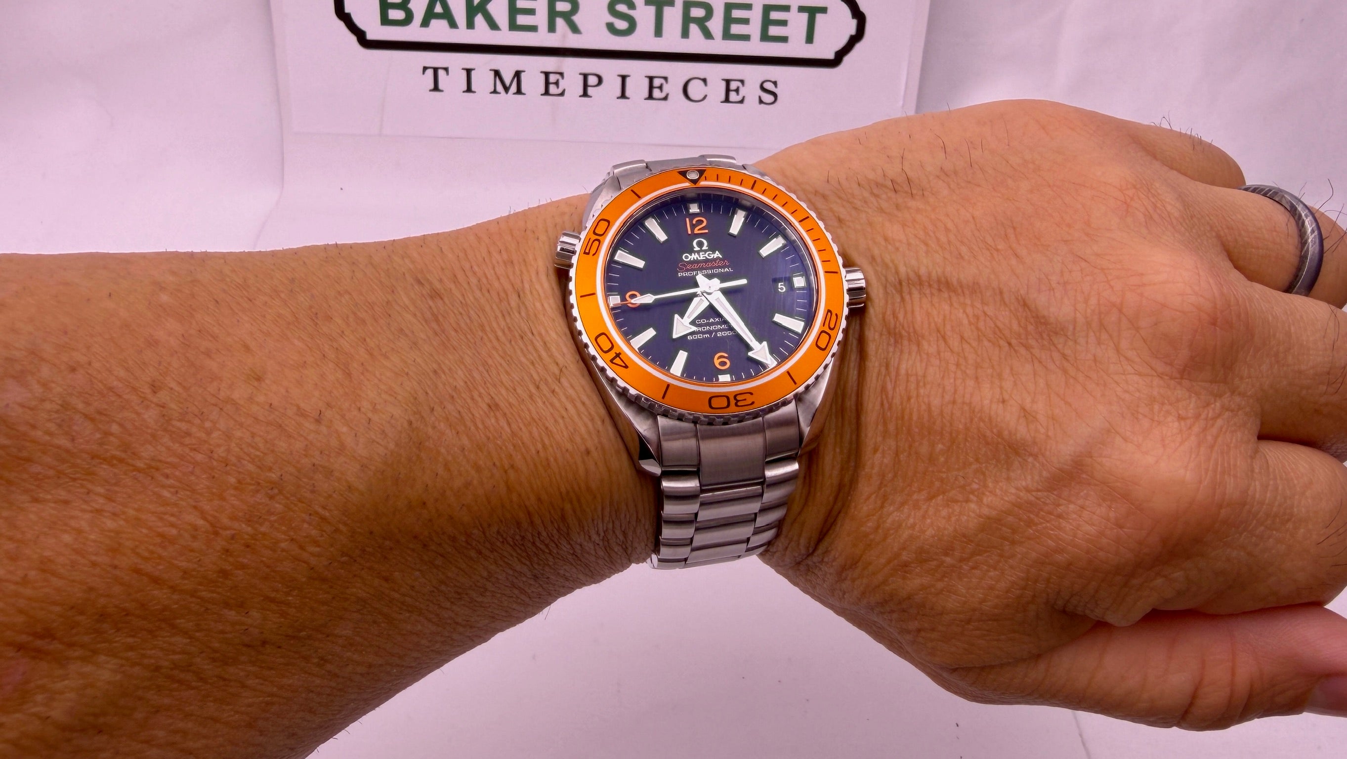 Case #521 — Omega Seamaster Planet Ocean Orange Ref. 232.30.42.21.01.002