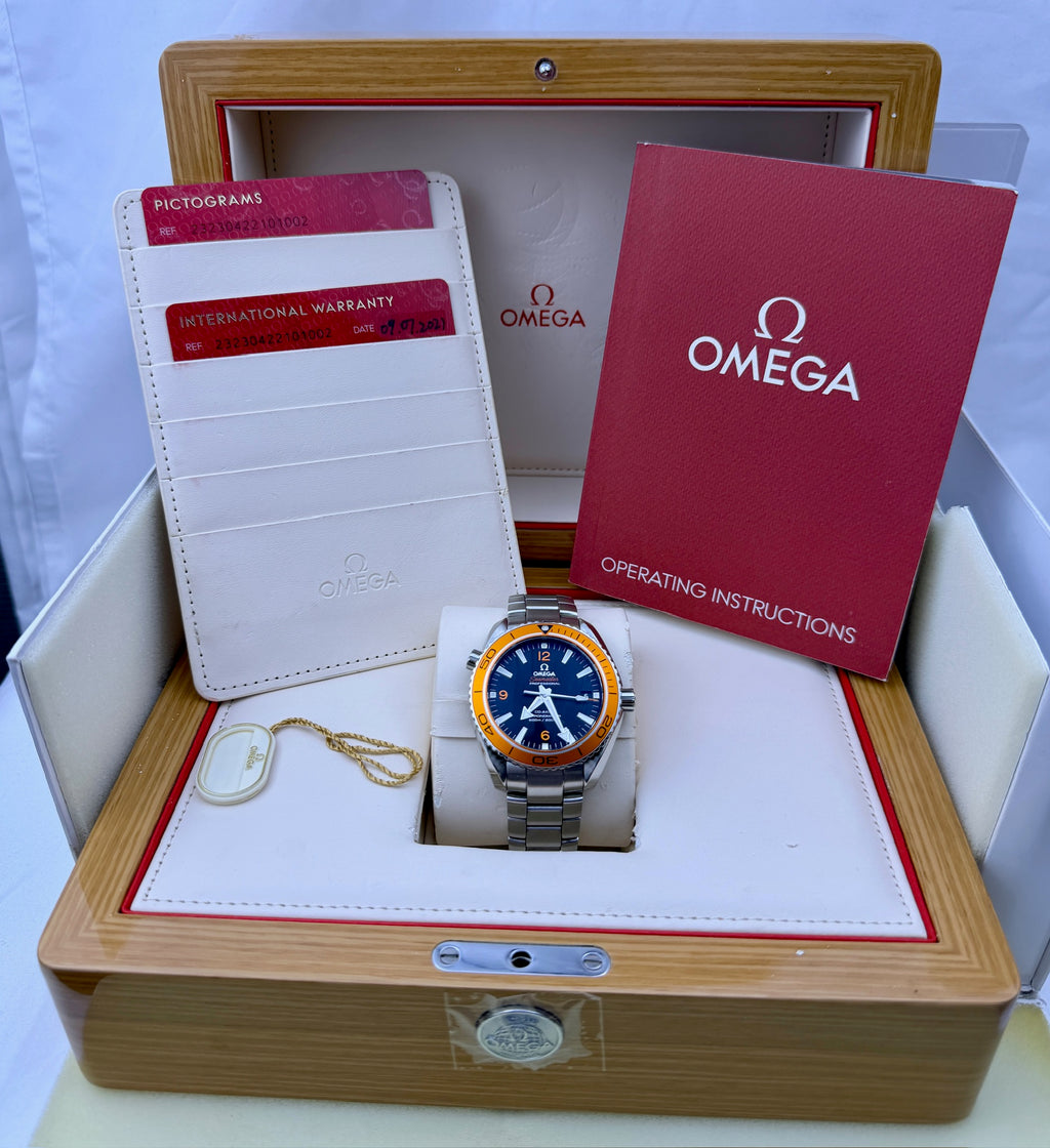 Case #521 — Omega Seamaster Planet Ocean Orange Ref. 232.30.42.21.01.002