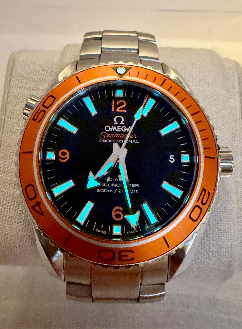 Case #521 — Omega Seamaster Planet Ocean Orange Ref. 232.30.42.21.01.002