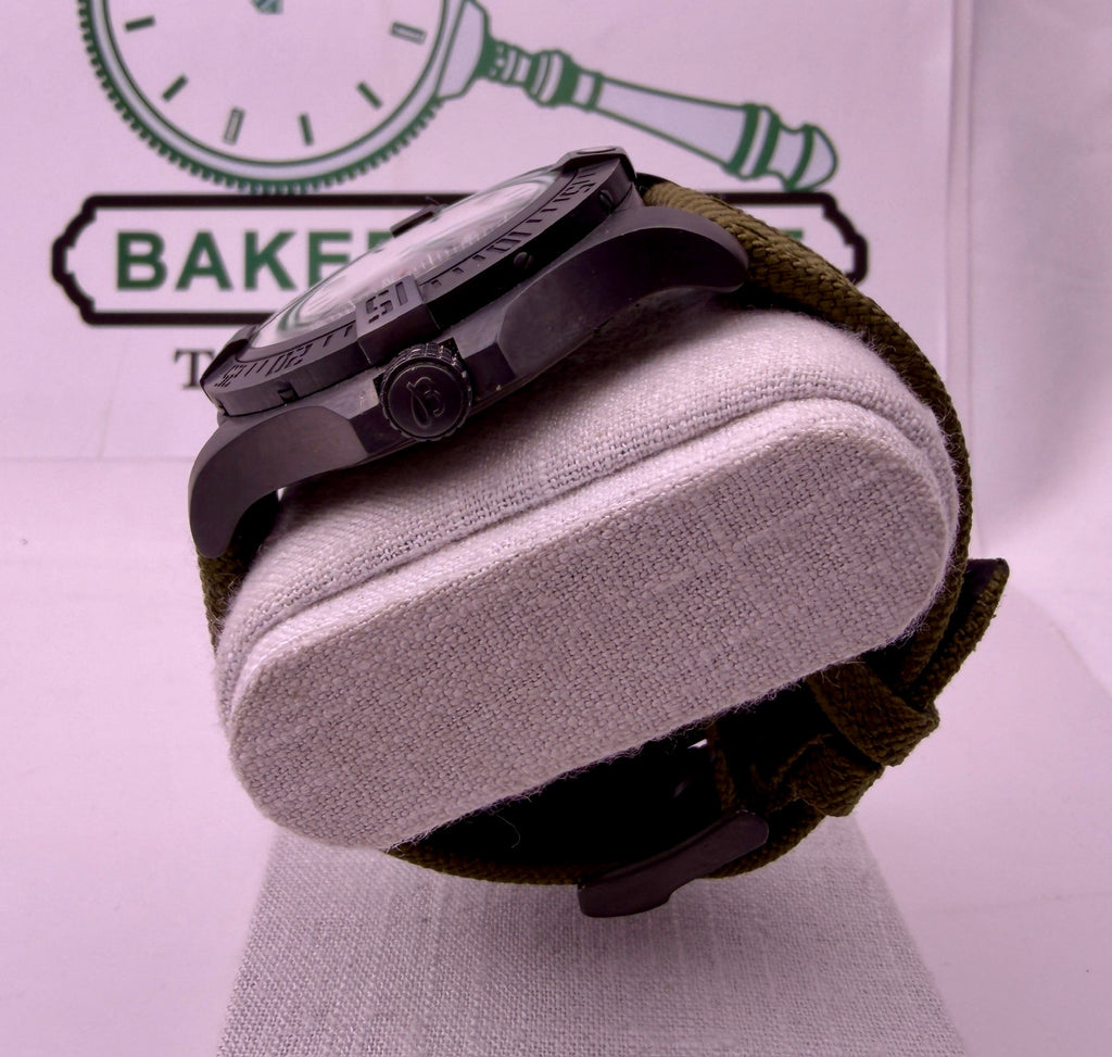 Case #574 — Breitling Avenger Blackbird 44 Ref. V1731110