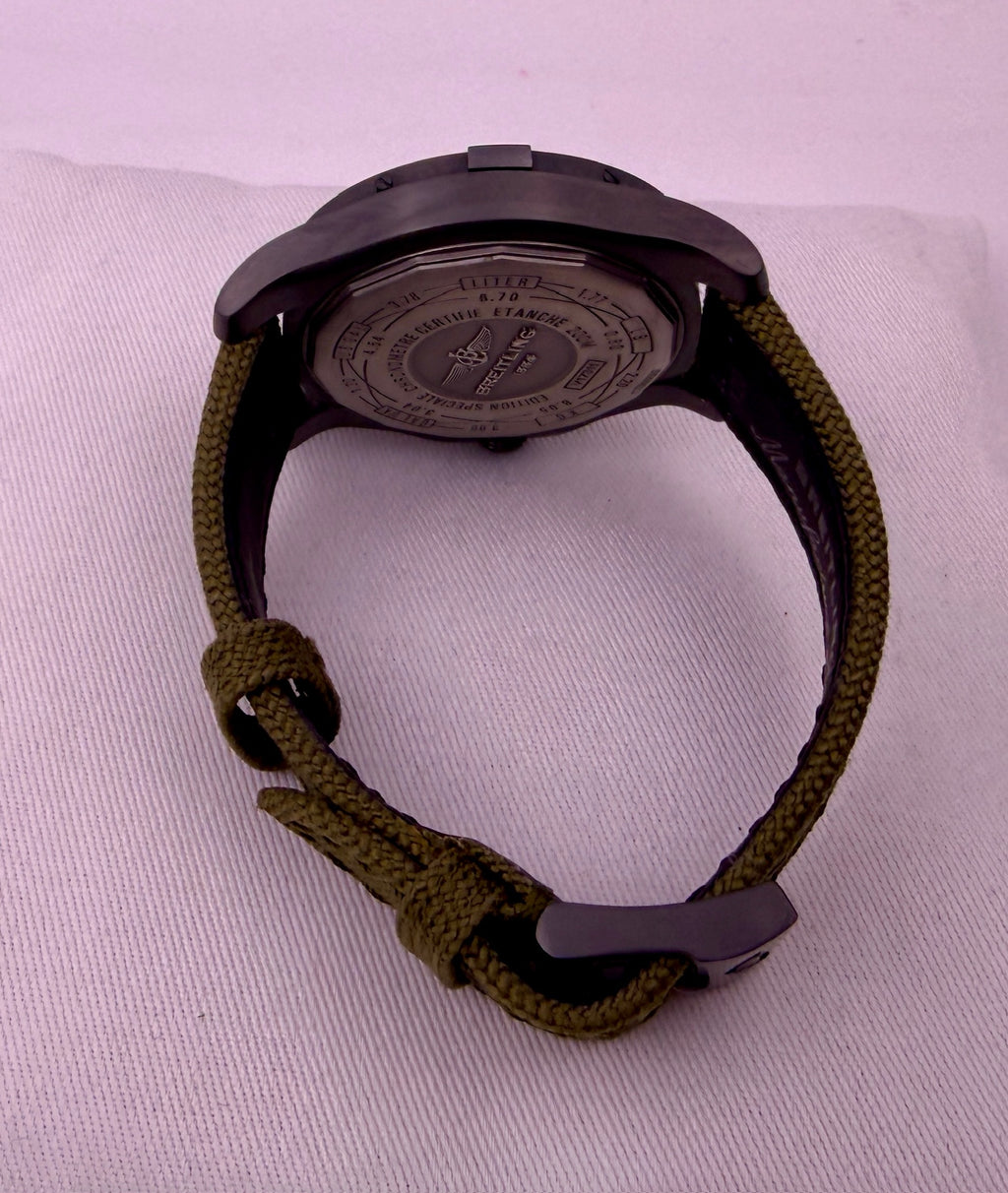 Case #574 — Breitling Avenger Blackbird 44 Ref. V1731110
