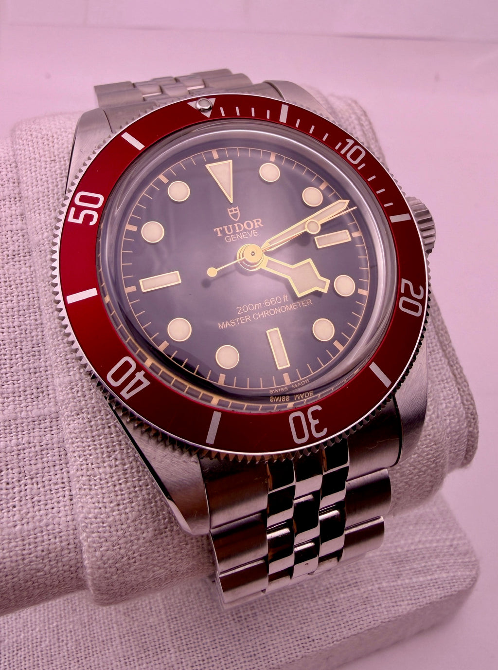 Case #579 — Tudor Black Bay Burgundy METAS Ref. M7941A1A0RU-0003