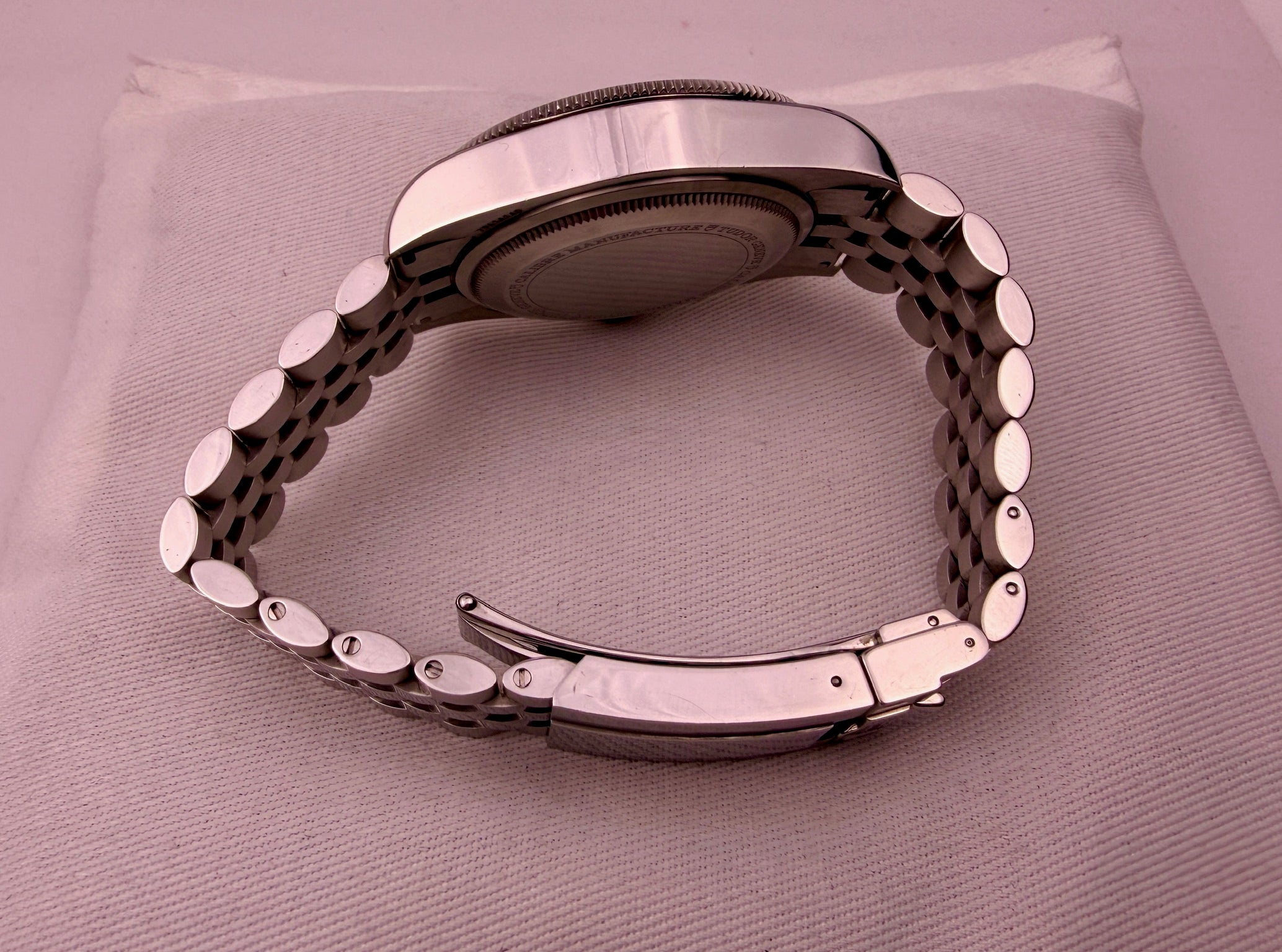 Case #579 — Tudor Black Bay Burgundy METAS Ref. M7941A1A0RU-0003