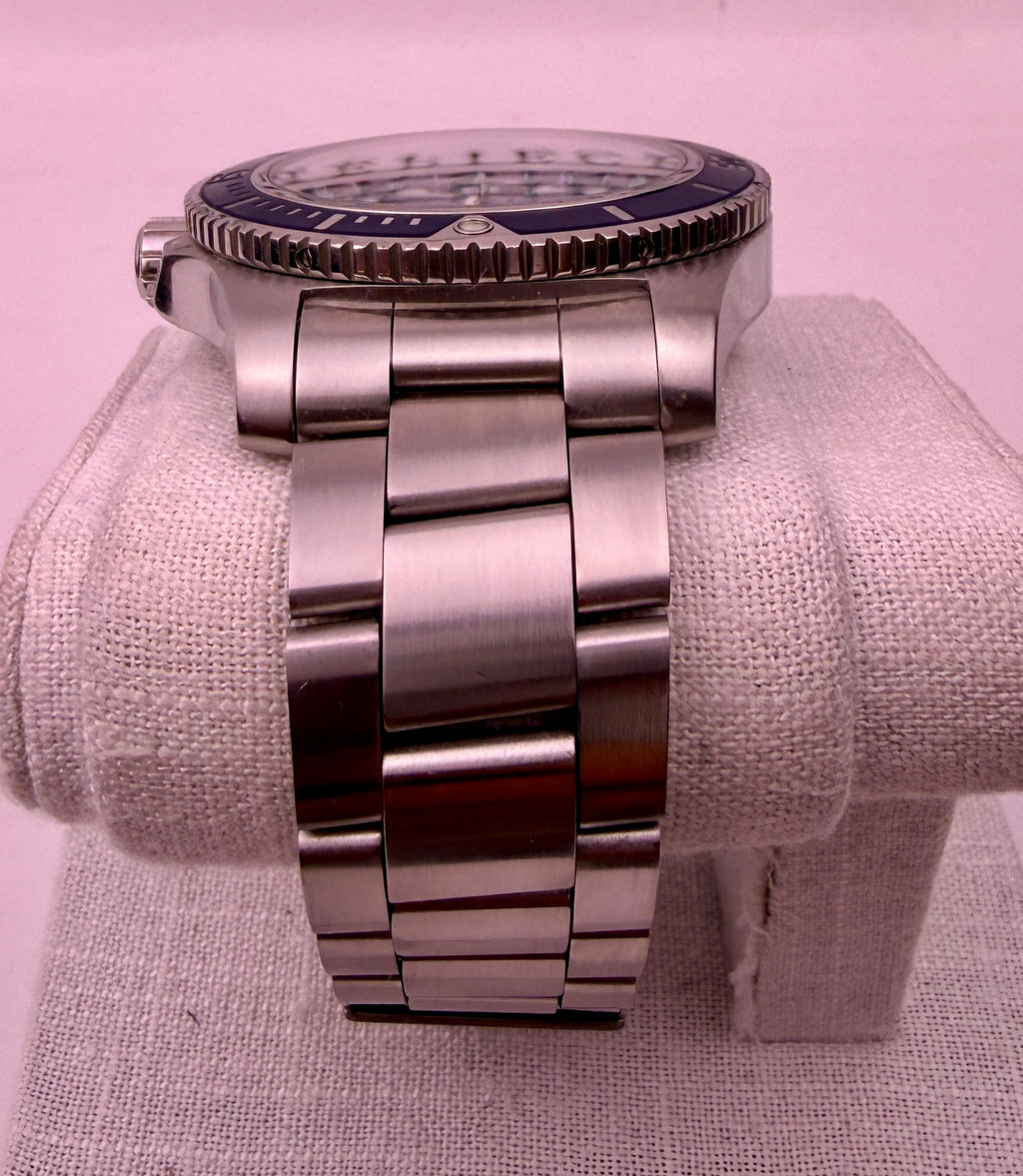 Case #581 — Breitling Superocean II 44 Blue Ref. A17392