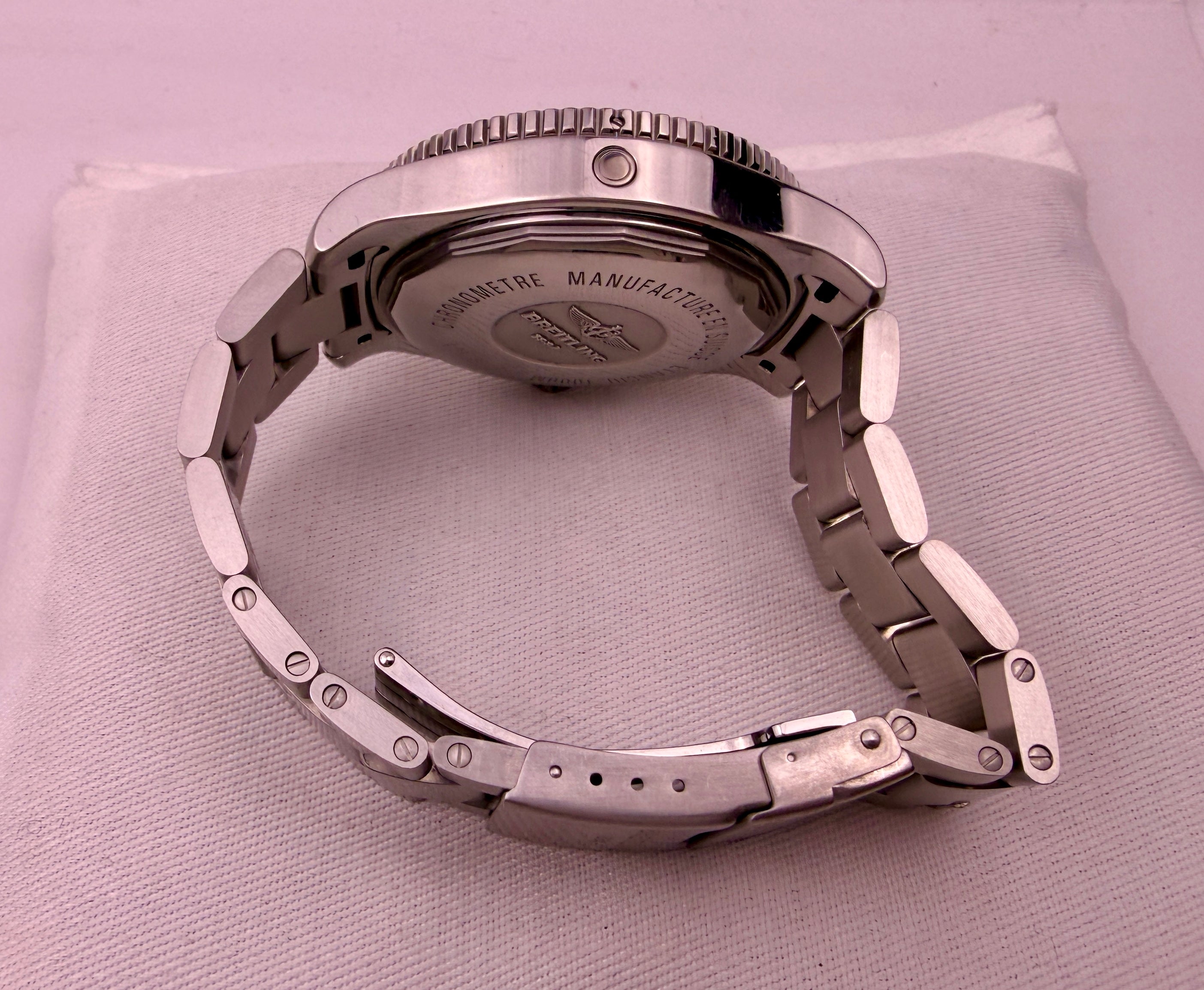 Case #581 — Breitling Superocean II 44 Blue Ref. A17392