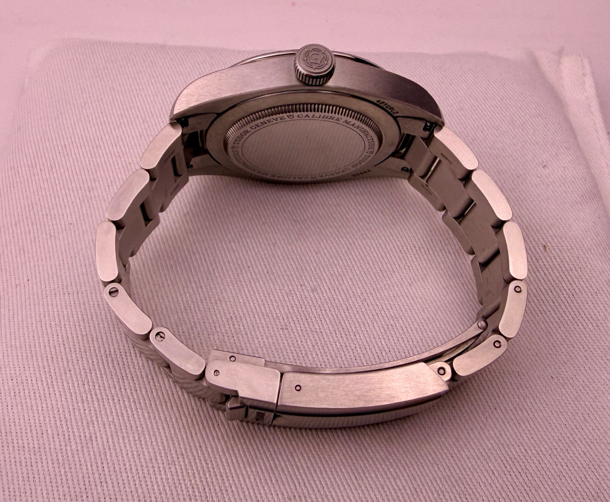 CASE #586 — TUDOR RANGER 39 “DUNE WHITE” REF. M79950-0008