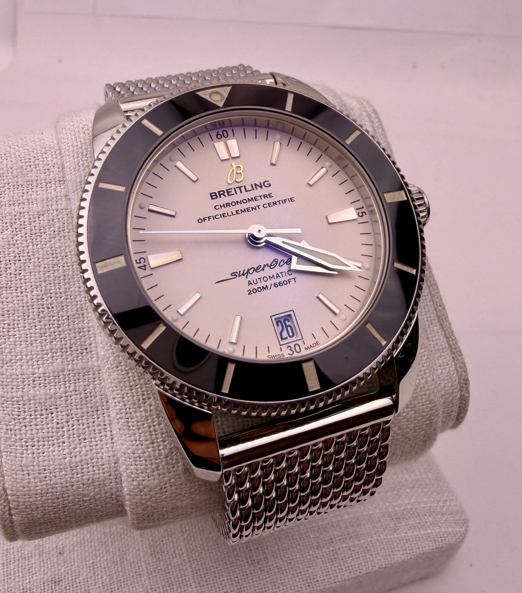 CASE #606 — BREITLING SUPEROCEAN HERITAGE II 42 WHITE REF. AB2010
