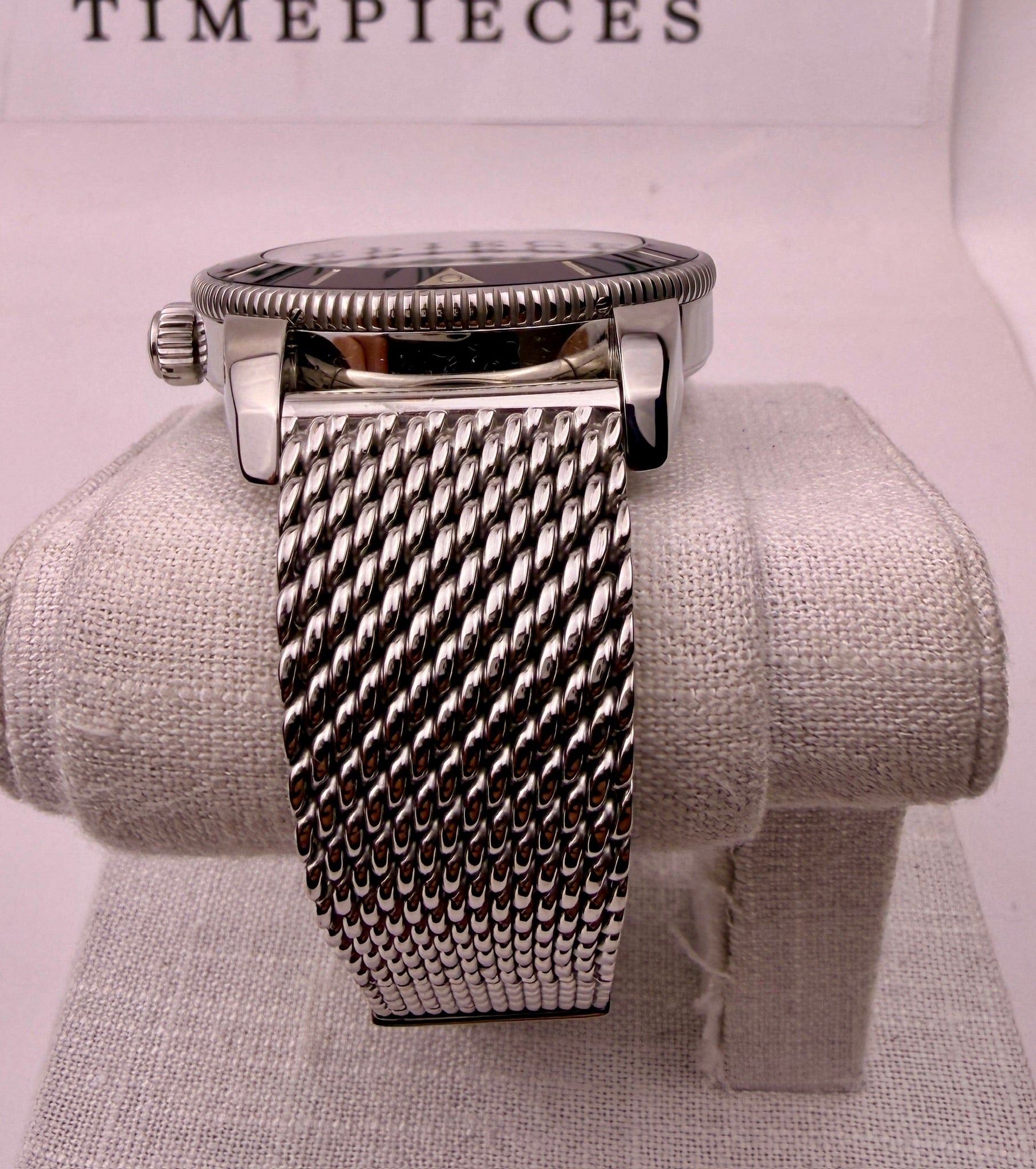 CASE #606 — BREITLING SUPEROCEAN HERITAGE II 42 WHITE REF. AB2010