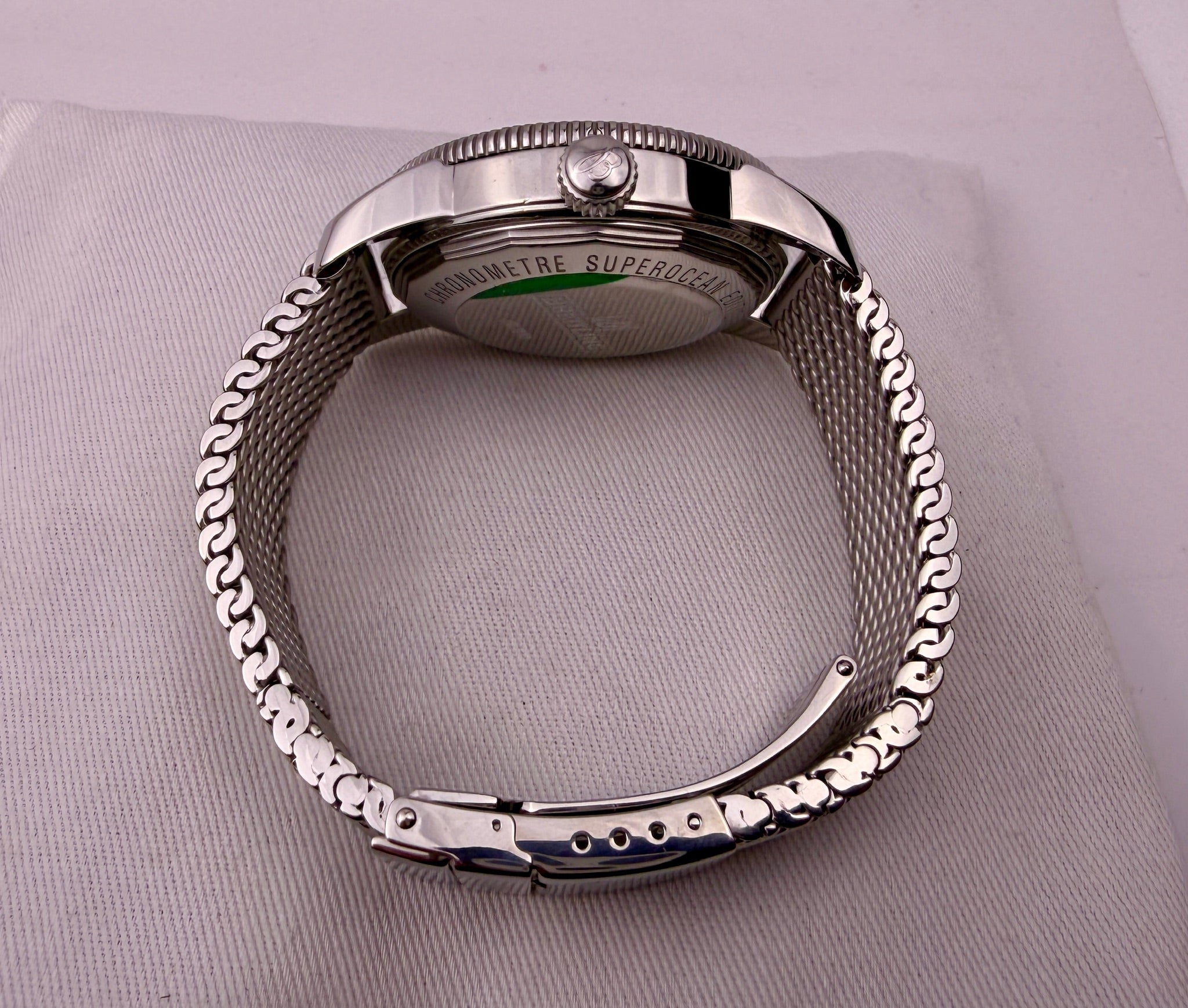 CASE #606 — BREITLING SUPEROCEAN HERITAGE II 42 WHITE REF. AB2010