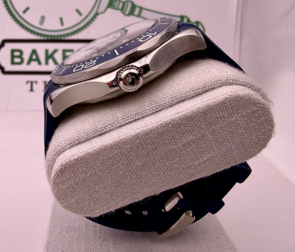 Case #616 — Omega Seamaster Professional Blue Wave on Rubber Ref. 210.32.42.20.03.001