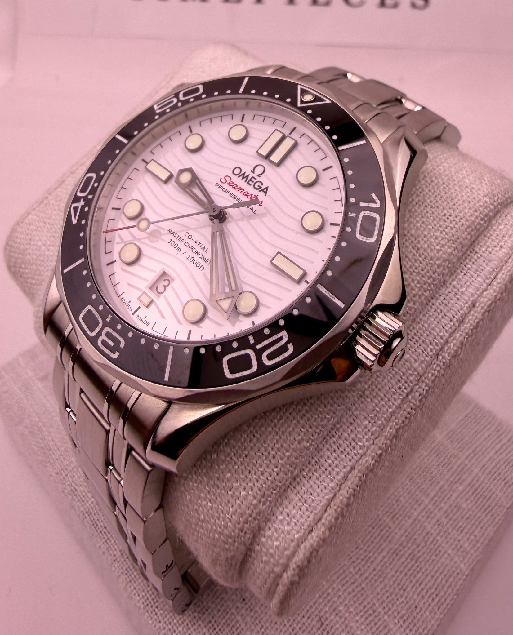 Case #595 — Omega Seamaster 300 (White) Ref. 210.30.42.20.04.001