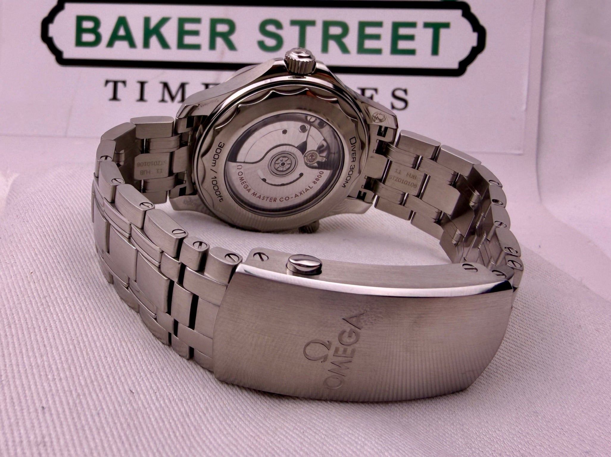 Case #595 — Omega Seamaster 300 (White) Ref. 210.30.42.20.04.001