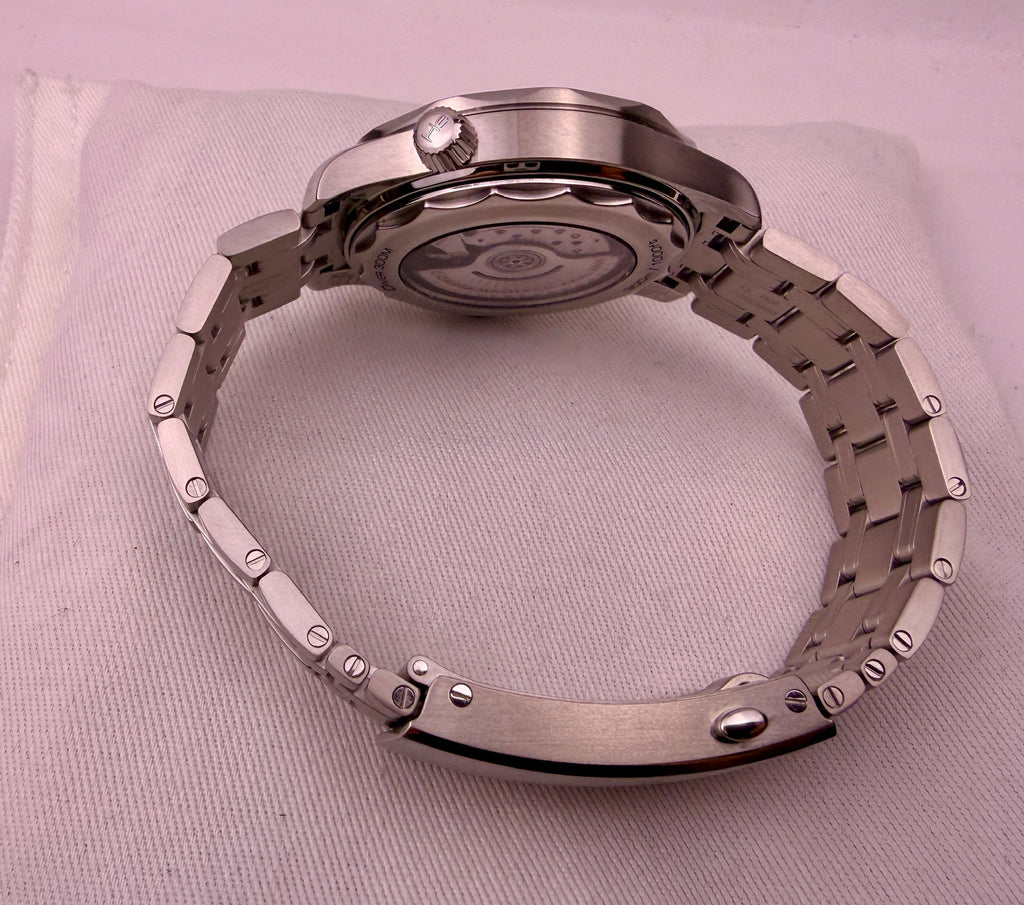 Case #595 — Omega Seamaster 300 (White) Ref. 210.30.42.20.04.001