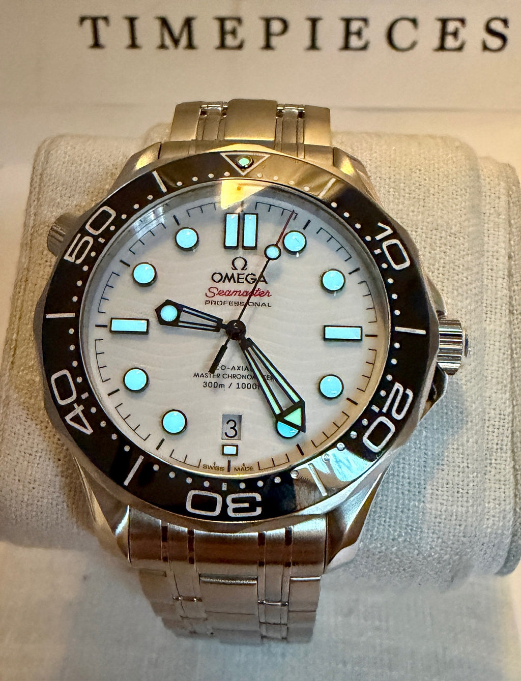 Case #595 — Omega Seamaster 300 (White) Ref. 210.30.42.20.04.001
