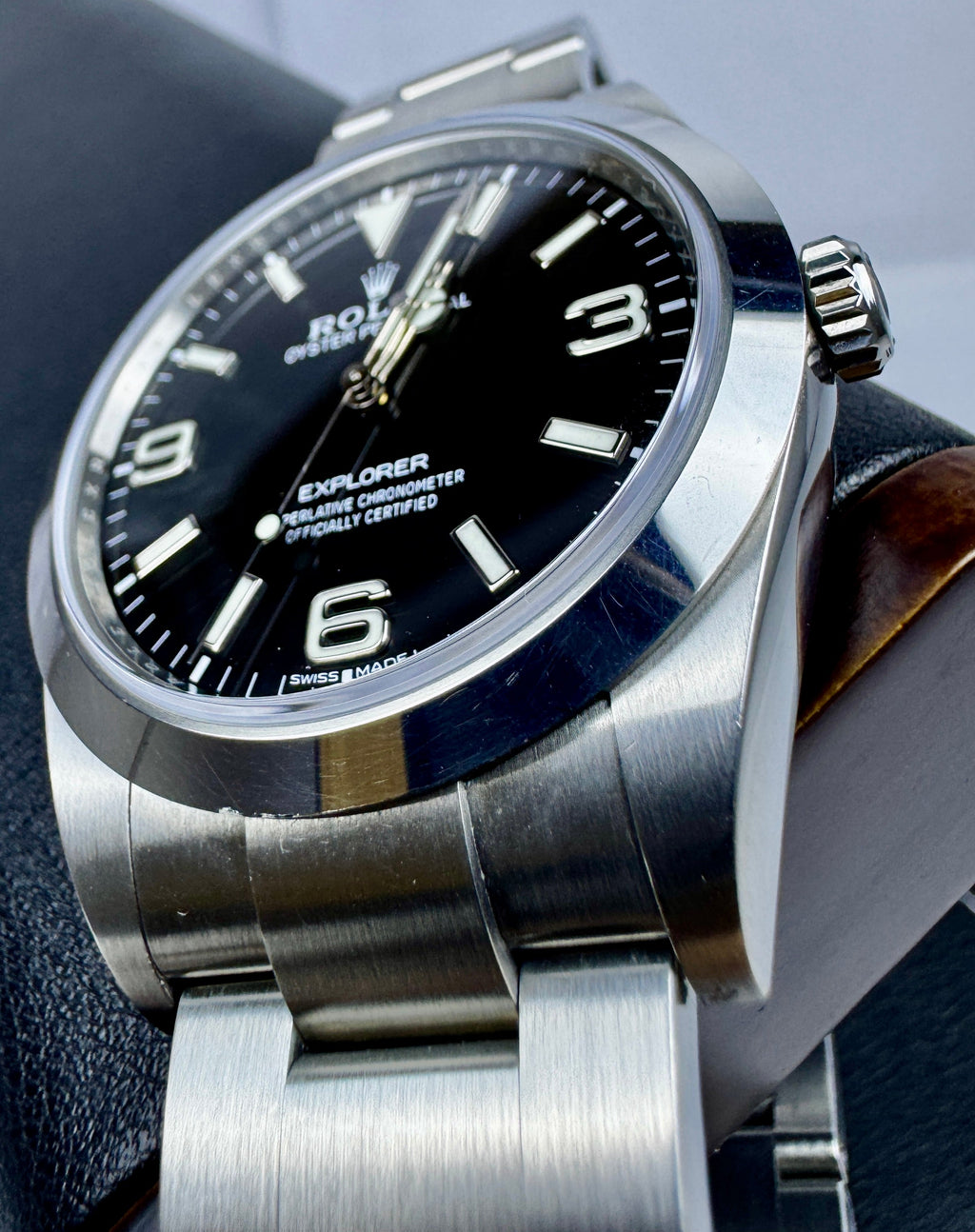 Case #0039 - Pre-Owned Rolex Explorer – Ref. 214270 (Mk2) - Complete