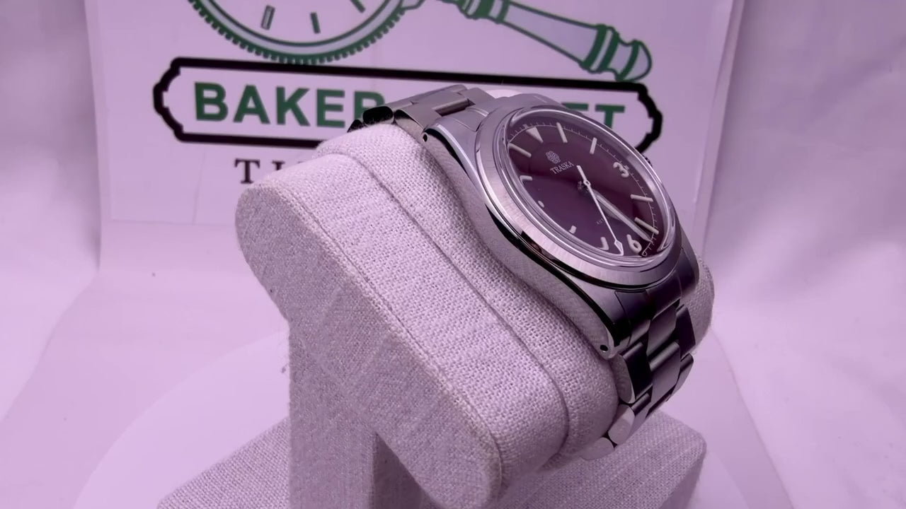 Case #500 — Traska V6 Summiteer Red Ref. 6224