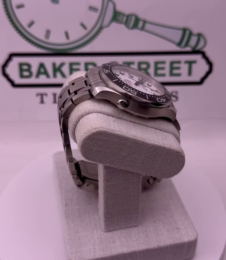 Case #686 — Omega Seamaster 300 (White) Ref. 210.30.42.20.04.001